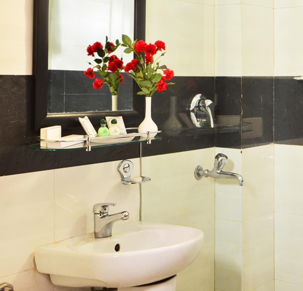 Hotel Shanti Palace West Patel Nagar New Delhi Luaran gambar