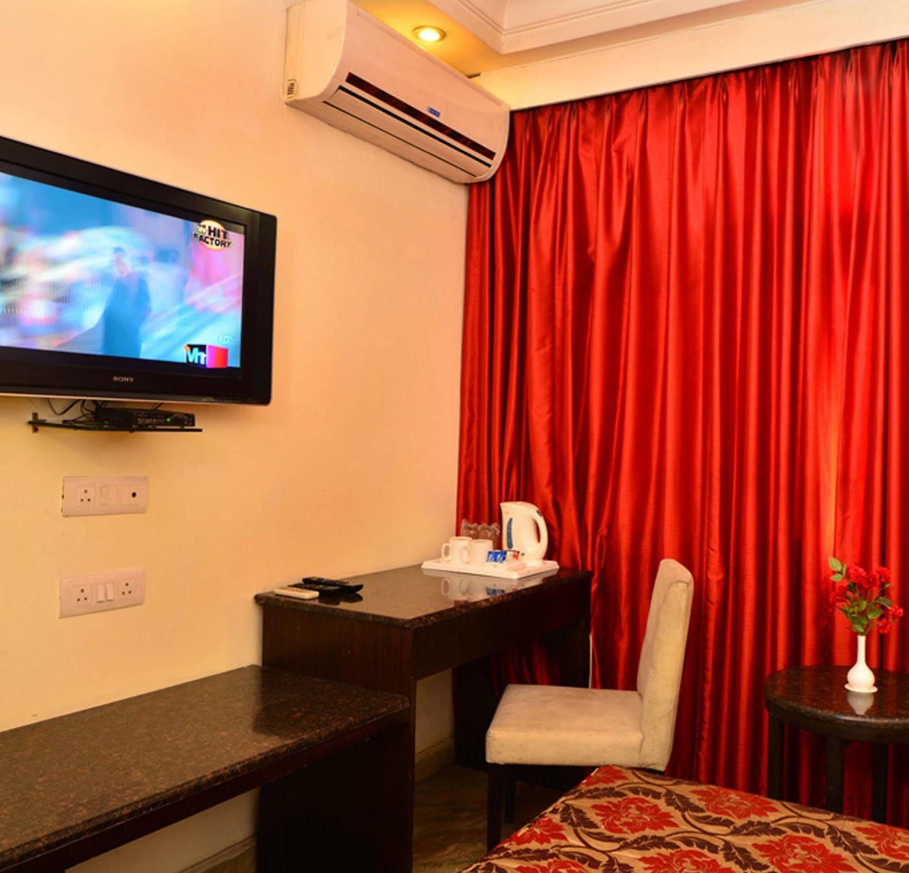 Hotel Shanti Palace West Patel Nagar New Delhi Luaran gambar
